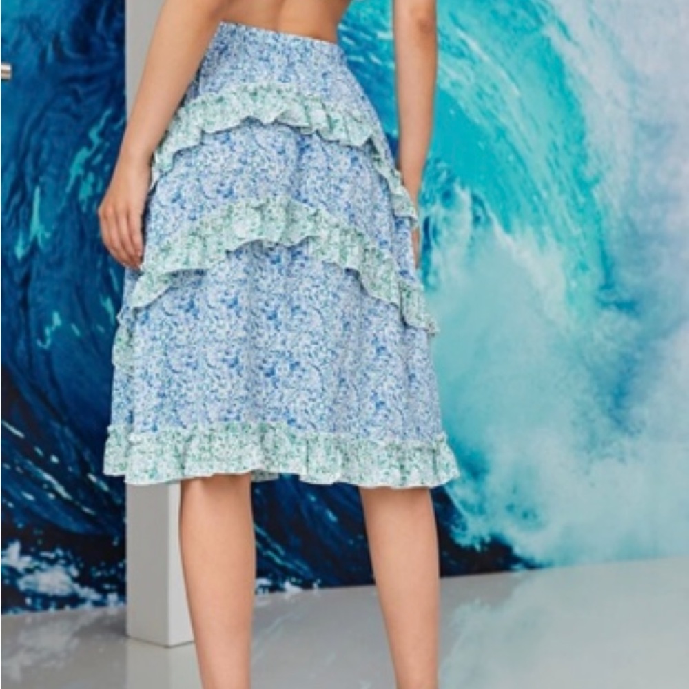 SHEIN Layered Ditsy Floral Skirt - Picture 5 of 6